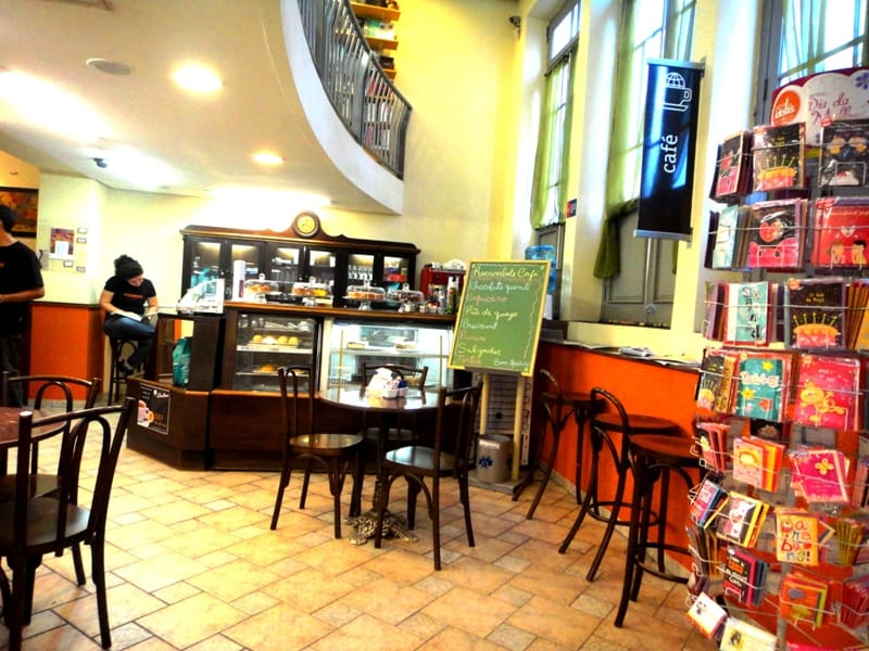 Livrarias Catarinense › Concierge Floripa